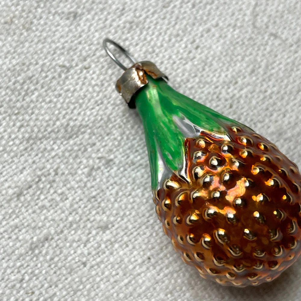 Nostalgic Mini Pineapple Ornament - Image 3
