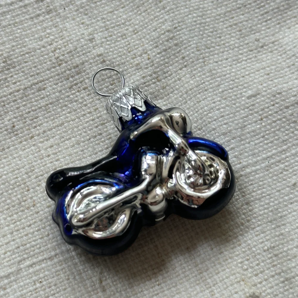 Nostalgic Mini Motorcycle Ornament - Image 2