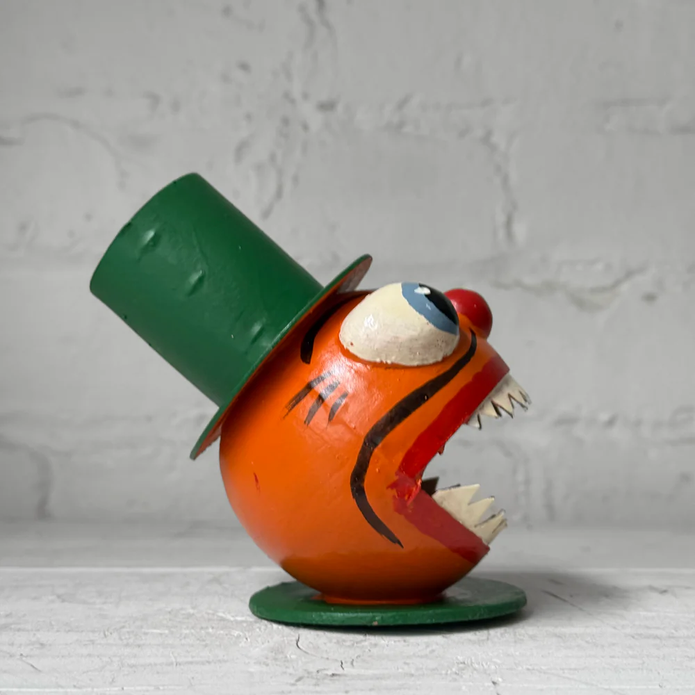 Nostalgic Papier-Mâché Lantern Candy Bucket with Top Hat - Image 3