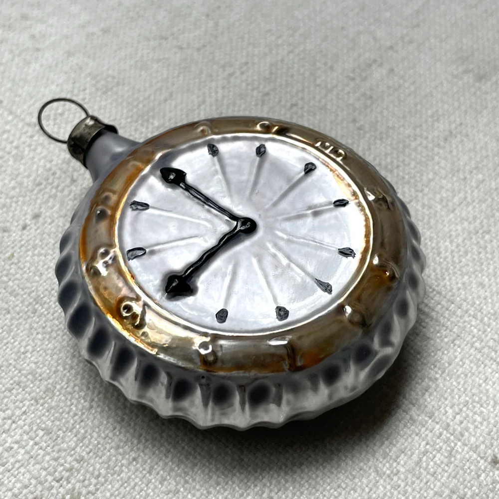 Nostalgic Pocket Watch Ornament - Image 2