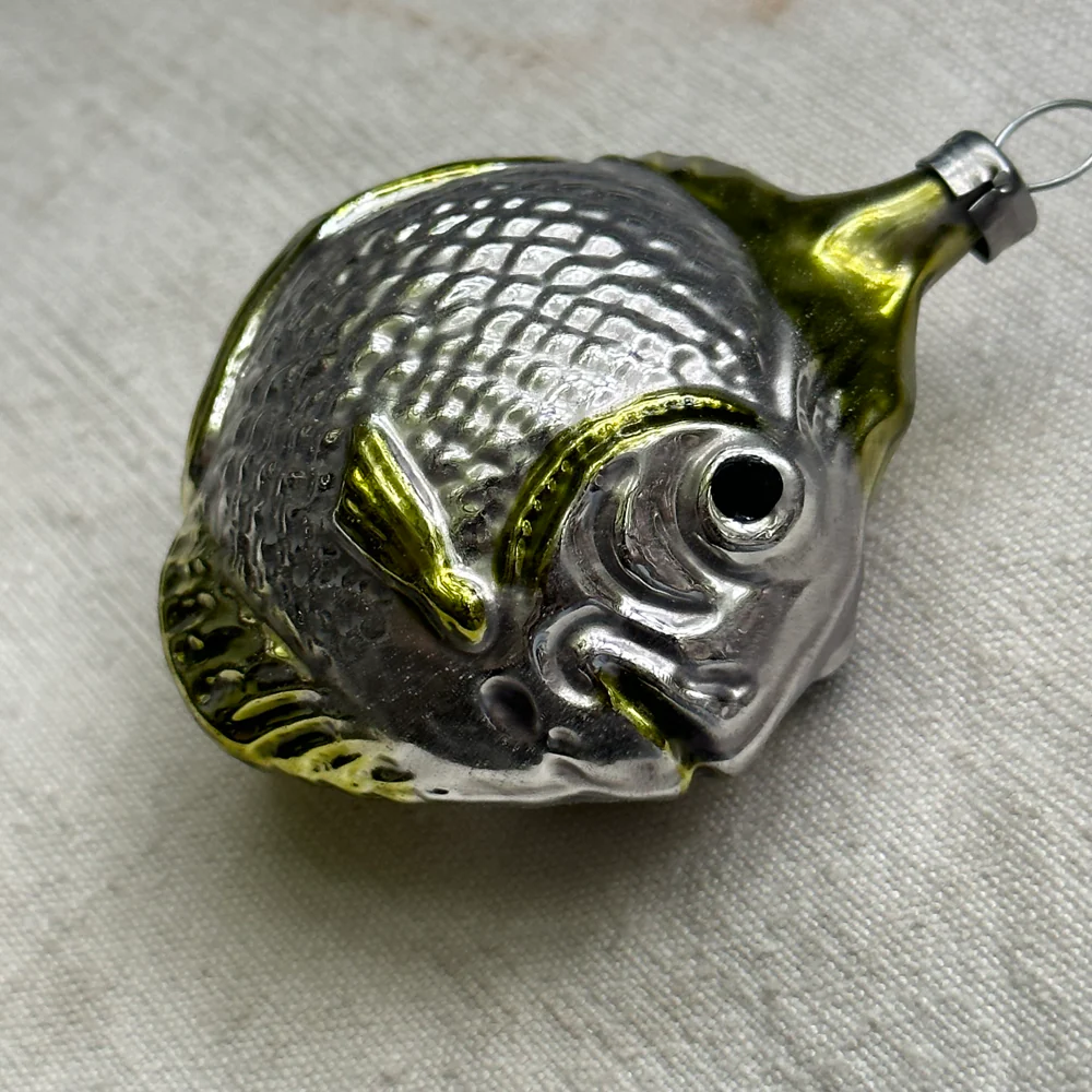 Nostalgic Round Fish Ornament - Image 2