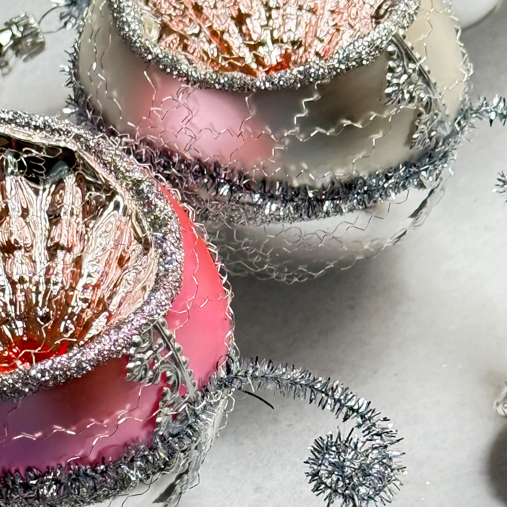 Nostalgic Victorian Angel Tree Topper - Image 3