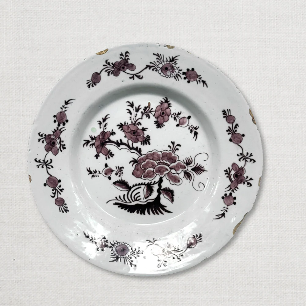 Pair of 18th Century Delft Plates - Image 2