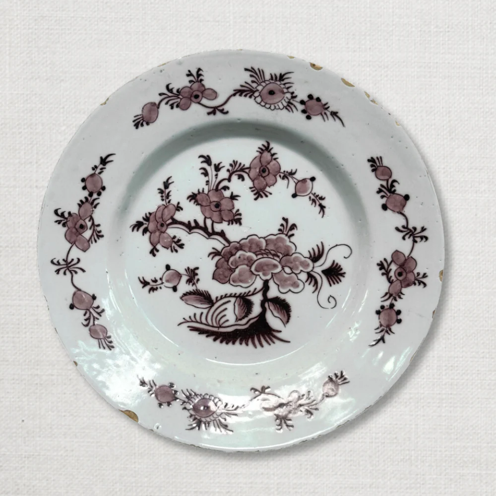 Pair of 18th Century Delft Plates - Image 3