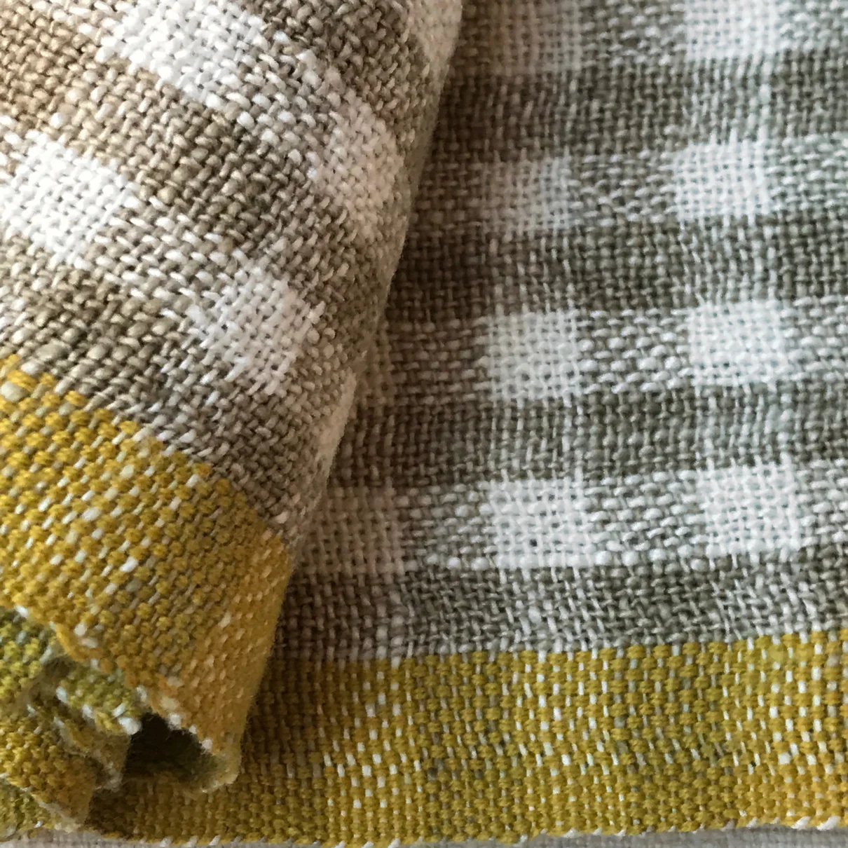 Set of 4 Gingham Napkins in Natural & Dijon - Image 2