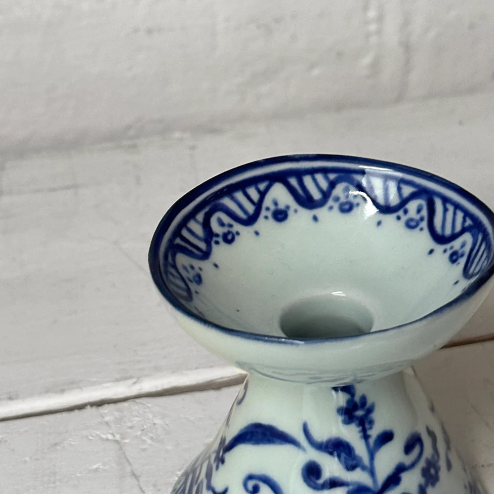 Small Lampe de Nuit with Blue Floral Design (BC215) - Image 3