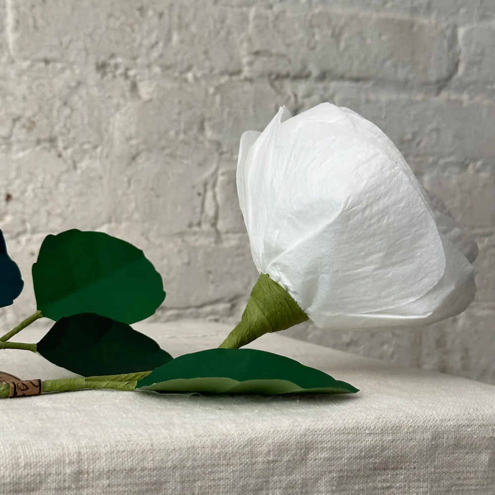 The Green Vase Chevalier Rose Stem (No. 2) - Image 3