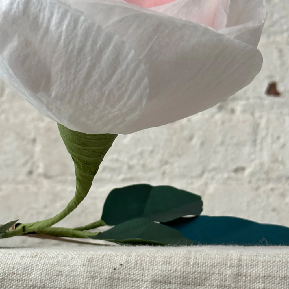 The Green Vase Chevalier Rose Stem (No. 3) - Image 3