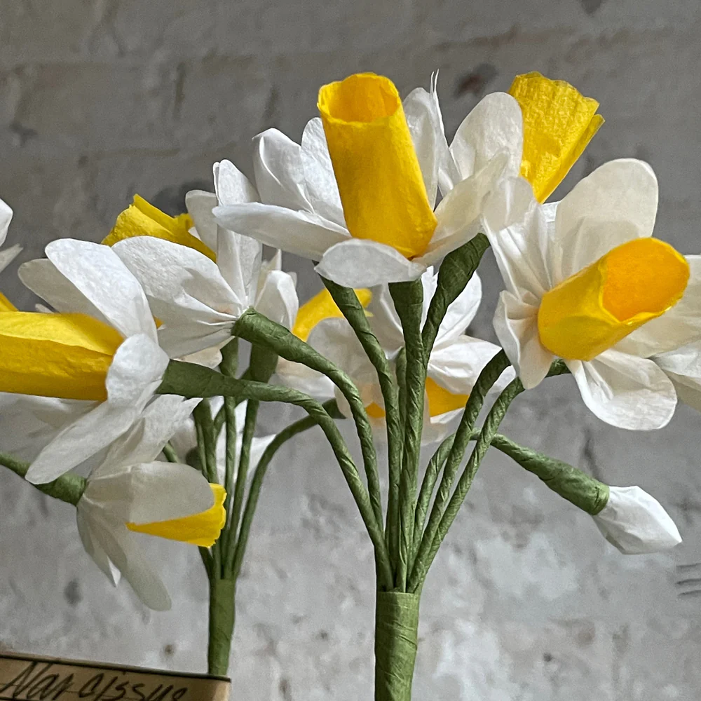 The Green Vase Potted Yellow Narcissus - Image 2