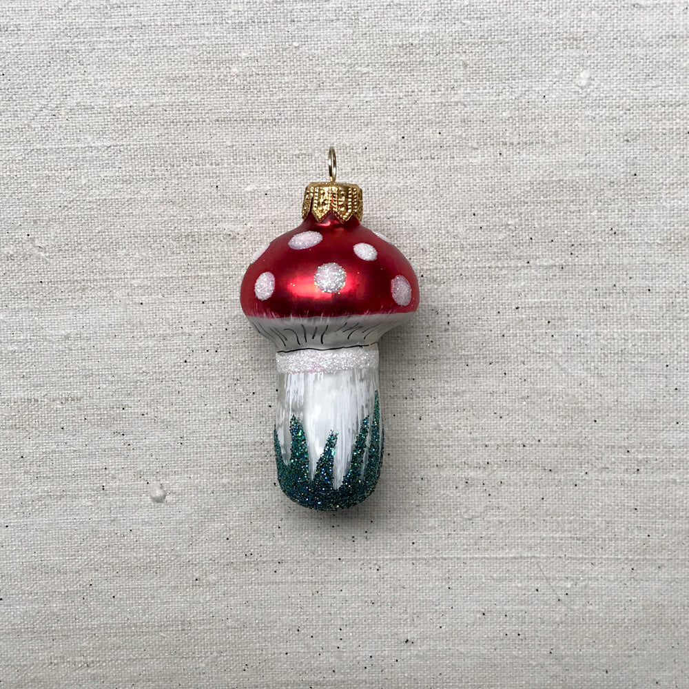 Small Toadstool Ornament 52 - Image 2