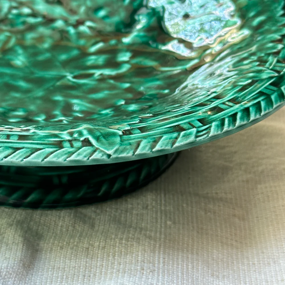 Vintage Majolica Leaf Pedestal Compote (M14) - Image 3
