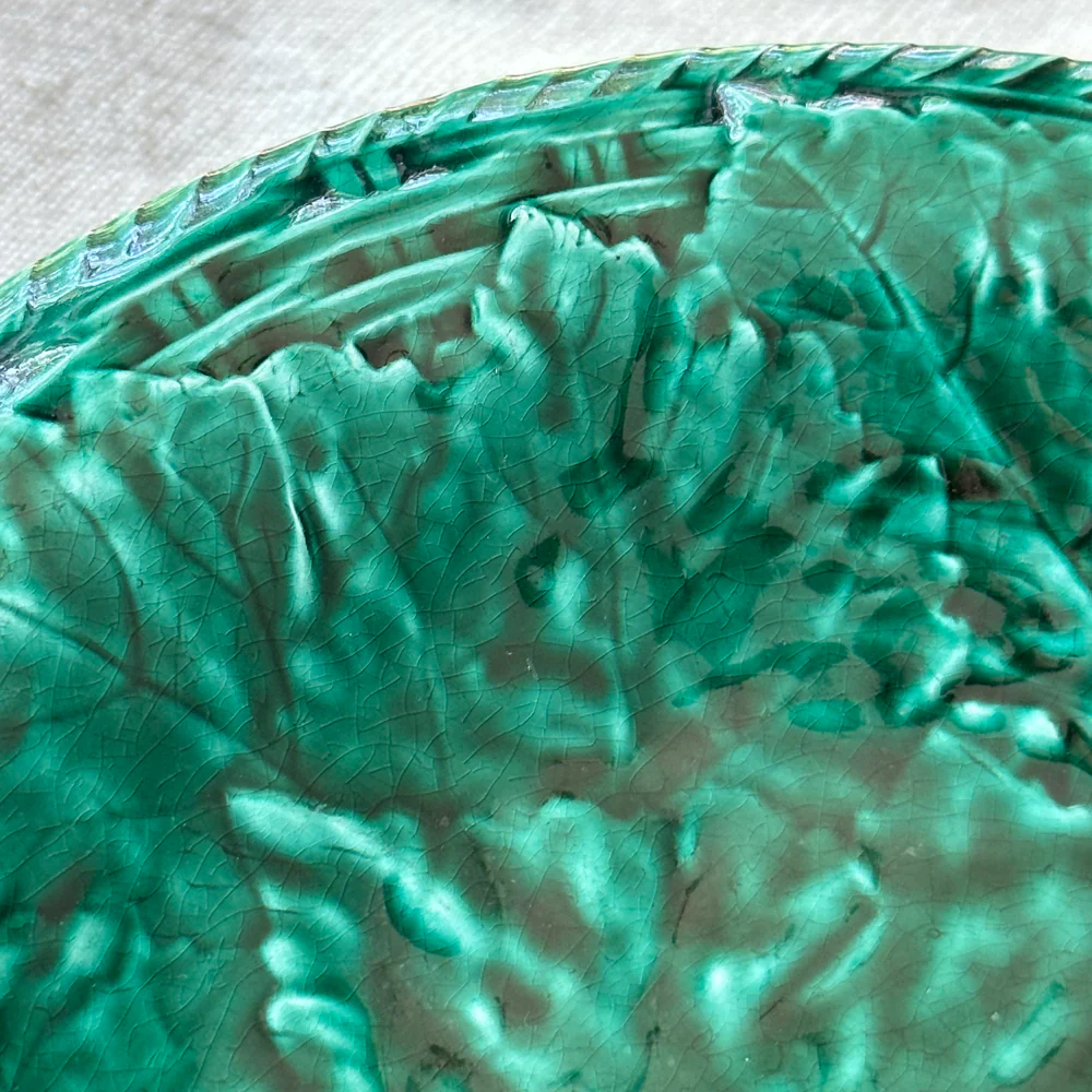 Vintage Majolica Leaf Pedestal Compote (M14) - Image 5
