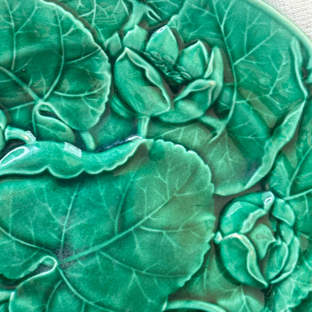 Vintage Majolica Leaf Plate (M03) - Image 2