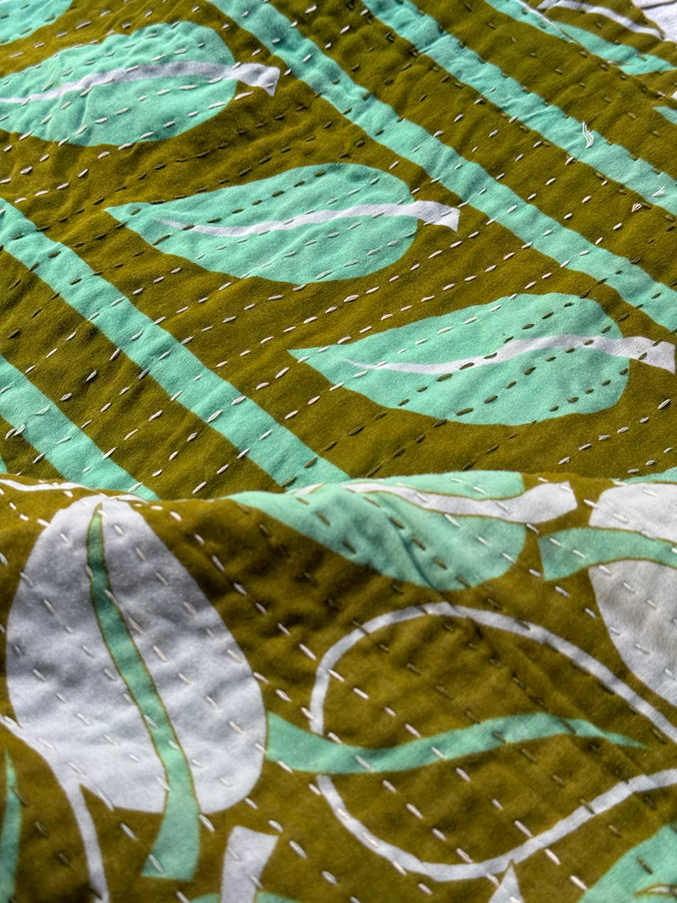 Vintage Green Sari Shawl - Image 3