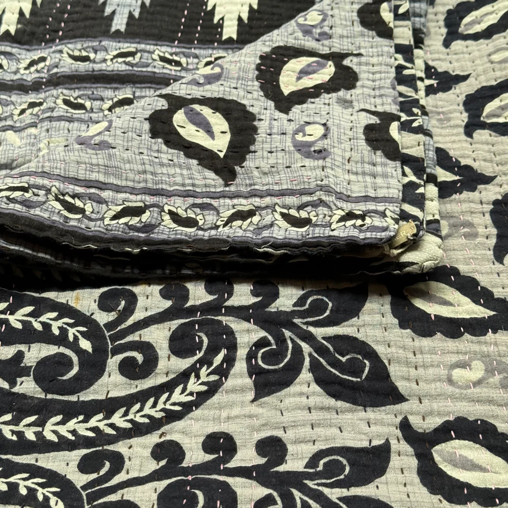 Vintage Sari Throw (#11-6) - Image 3